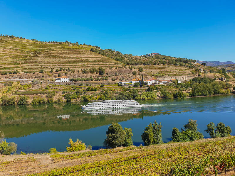 Explore trilhos pedestres do Douro