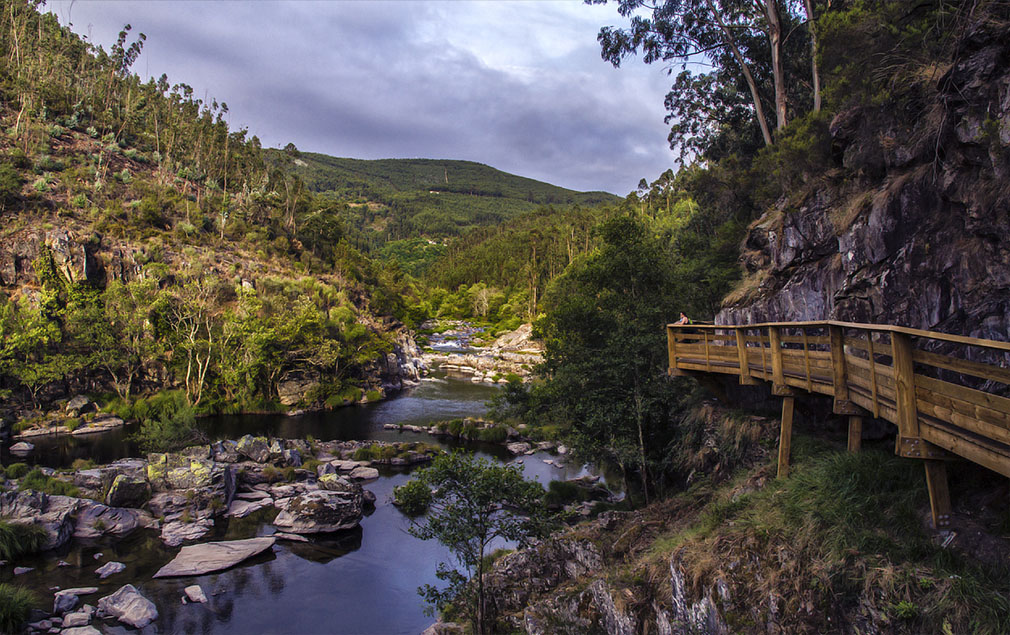 Paiva Walkways