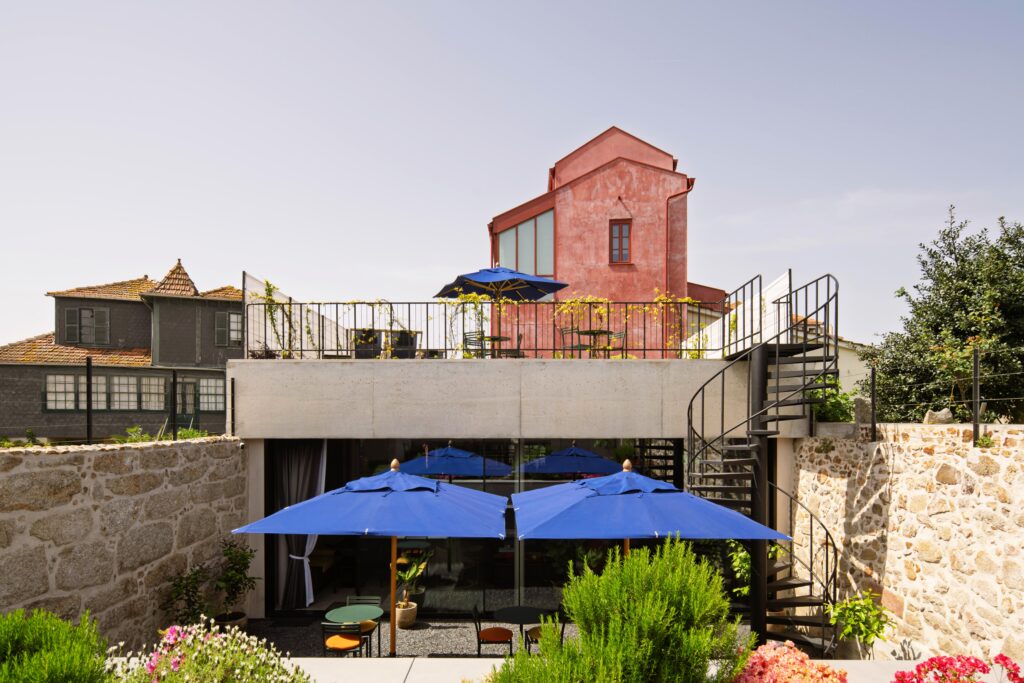 Porto Arts Club espaço exterior